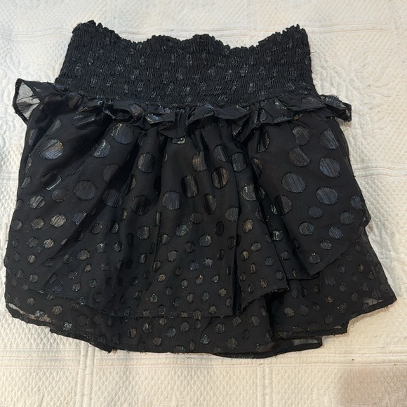 DO + BE black metallic dot smocked skirt size small. NWOT. Perfect for holidays - Picture 1 of 6